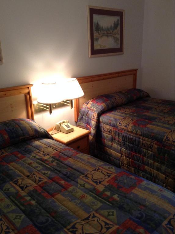 Central Motel Грейт Фолс Екстериор снимка