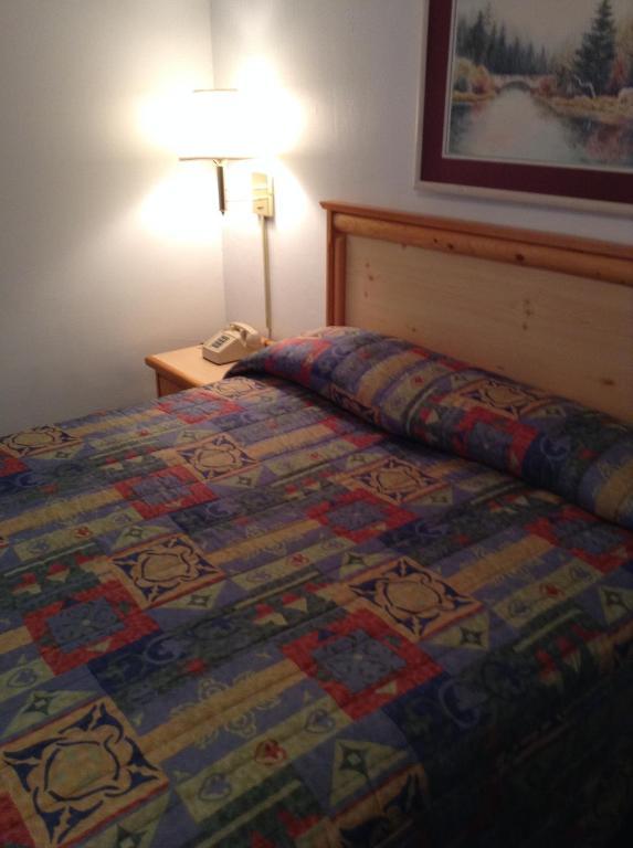 Central Motel Грейт Фолс Екстериор снимка